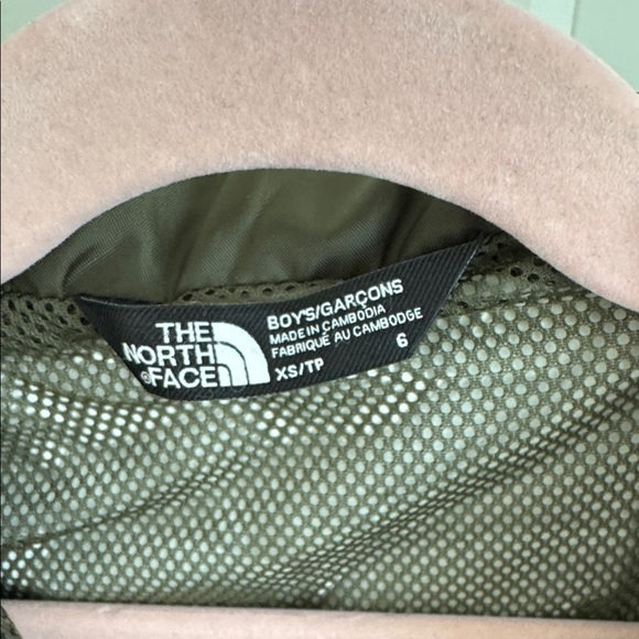 The North Face Boys Vibrant Camo Raincoat - Picture 3 of 3